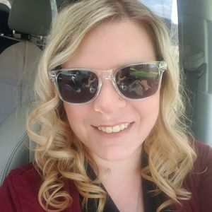 Meet your Posher, Tiffany